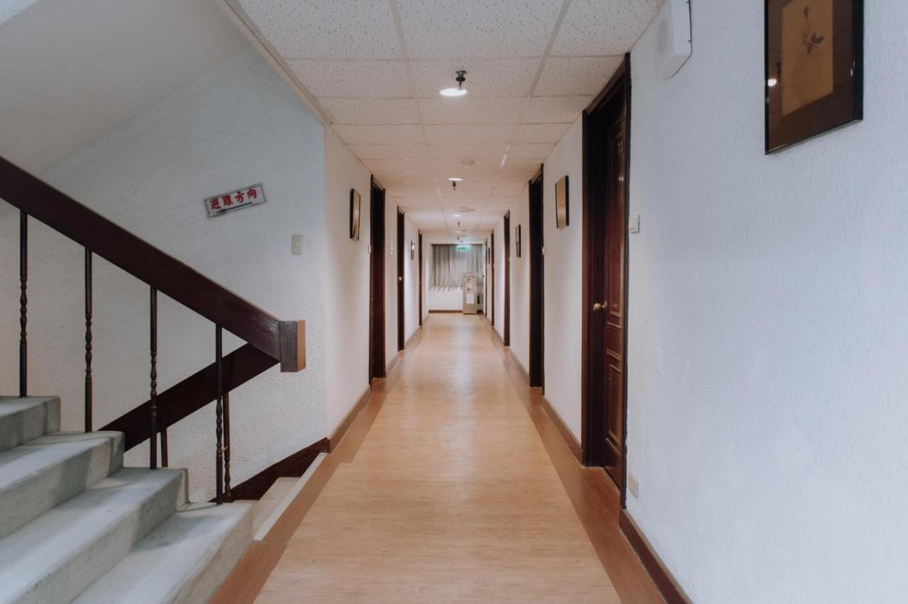 Tong Hsin Hotel Pingtung Buitenkant foto