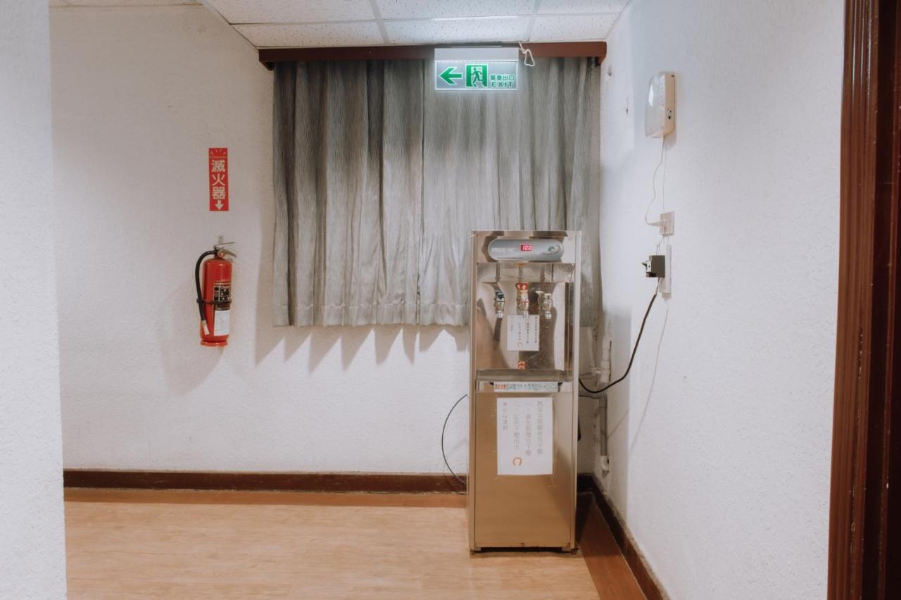 Tong Hsin Hotel Pingtung Buitenkant foto