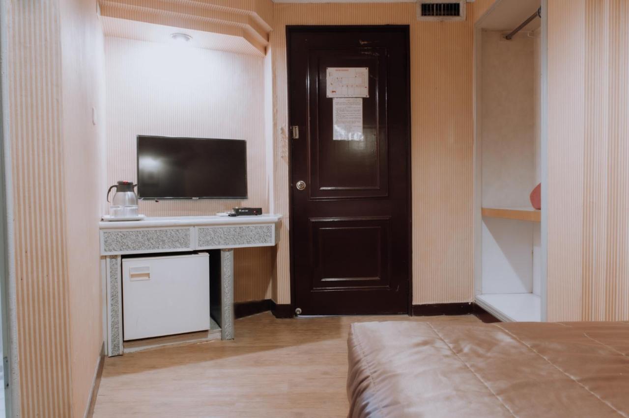 Tong Hsin Hotel Pingtung Buitenkant foto